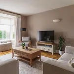 Heathmere- Lovely Views, Free Parking, Pet Friendly Nyaraló *