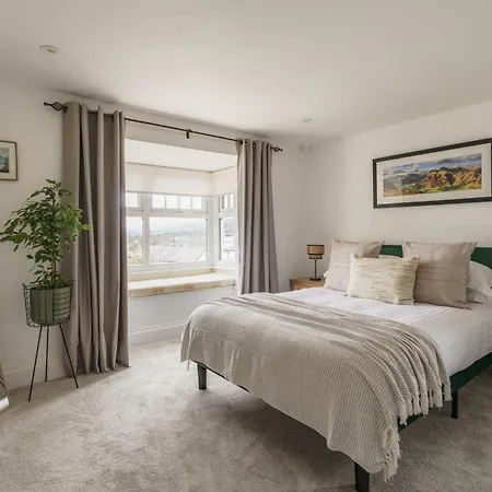 Heathmere- Lovely Views, Free Parking, Pet Friendly Nyaraló